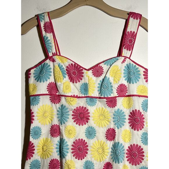 Lilly Pulitzer EUC White Multi Embroidered Daisy Slvless Cotton Summer Dress 4 - Picture 2 of 7